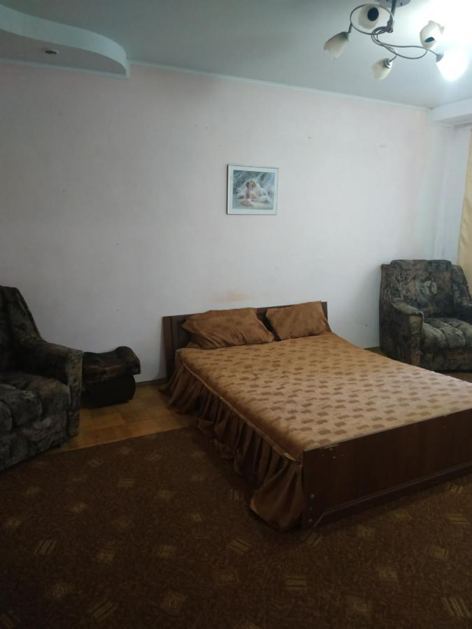 Flats Apartment Izyum Exterior foto